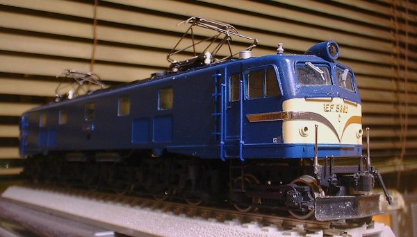 KATOのEF58小加工