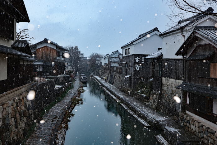 雪降る八幡堀
