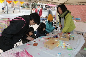 花びら市でデコマスクを作ろう!